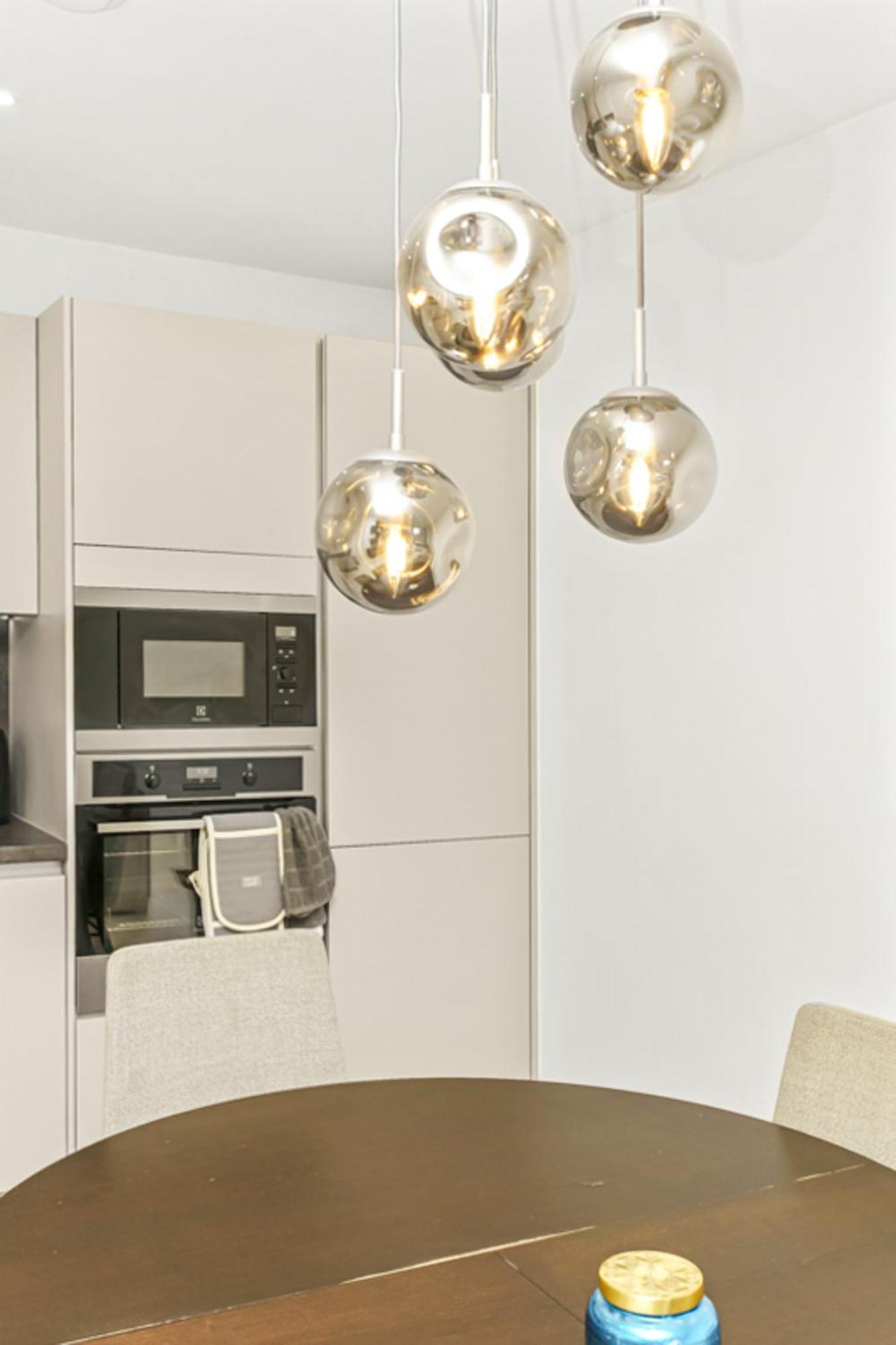 Stylish Surrey Quays Apartment - 10 Mins From Station London Ngoại thất bức ảnh