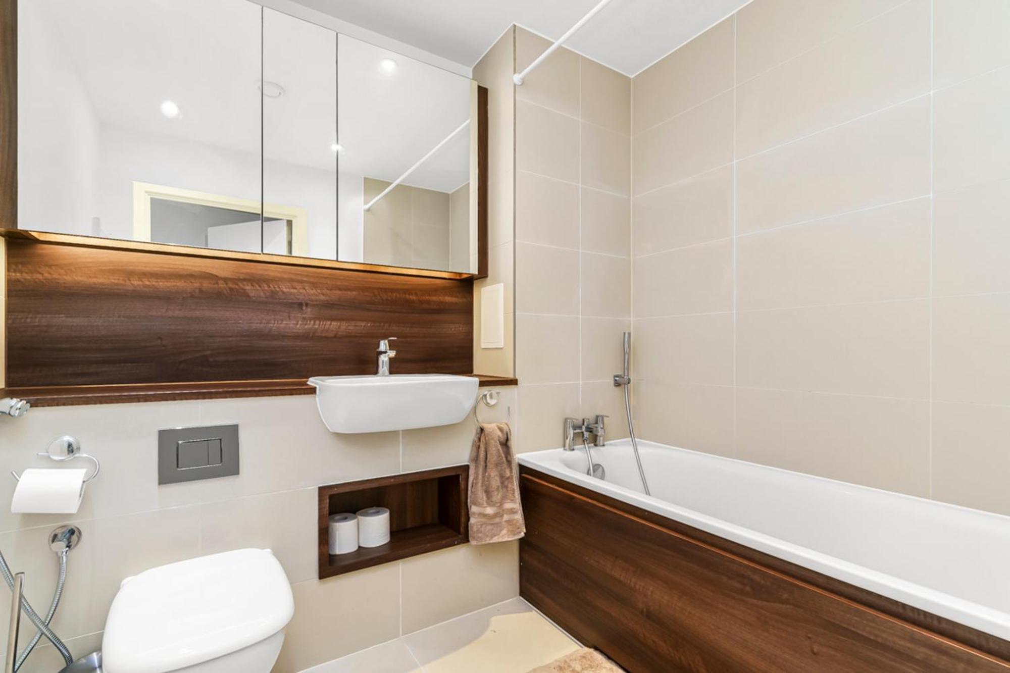Stylish Surrey Quays Apartment - 10 Mins From Station London Ngoại thất bức ảnh